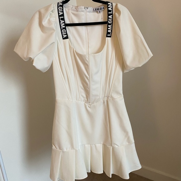 i am gia chelsey dress